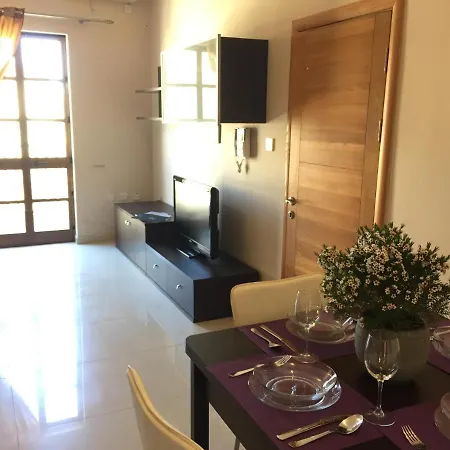 Radiant & Penthouse With Jacuzzi * 斯利马