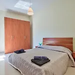 Emerald Court Apartments & Penthouse With Heated Jacuzzi Apartament Sliema