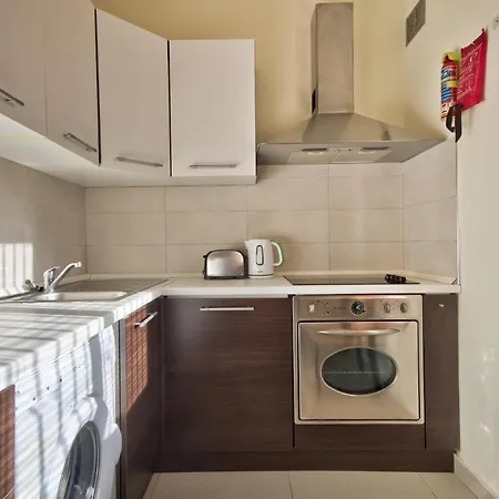 Emerald Court - Radiant & Penthouse By Shortletsmalta Apartamento