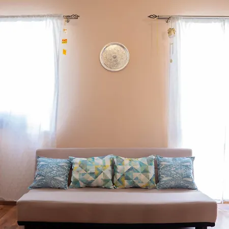 Radiant & Penthouse With Jacuzzi