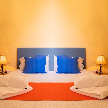 Radiant & Penthouse With Jacuzzi شقة