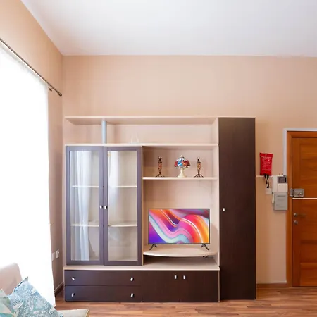 Апартаменты Radiant & Penthouse With Jacuzzi Слима