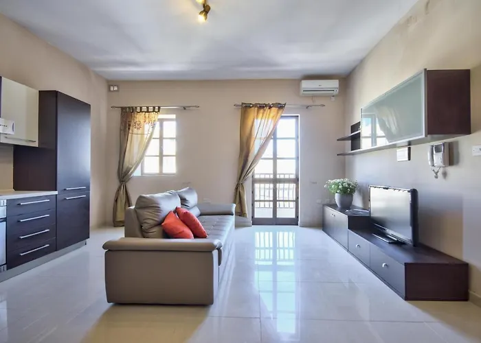 Radiant & Penthouse With Jacuzzi *