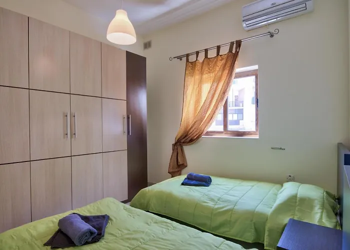 Radiant & Penthouse With Jacuzzi * 슬리에마