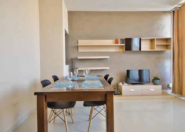 아파트 Radiant & Penthouse With Jacuzzi 슬리에마