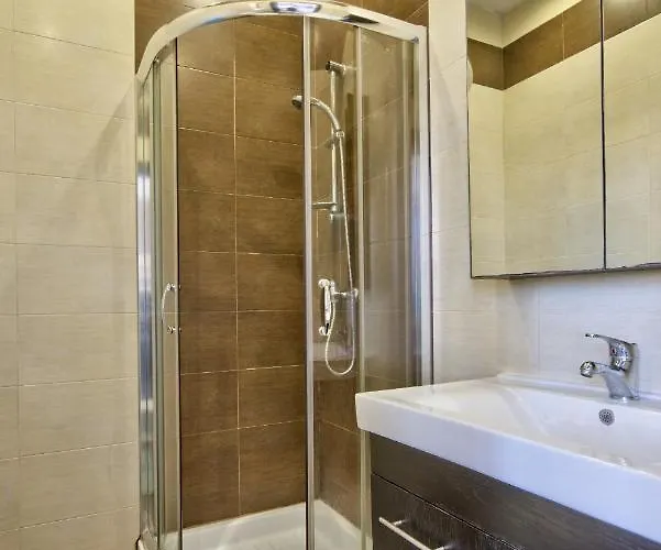 Radiant & Penthouse With Jacuzzi 슬리에마