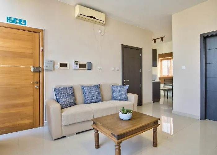 Radiant & Penthouse With Jacuzzi 슬리에마