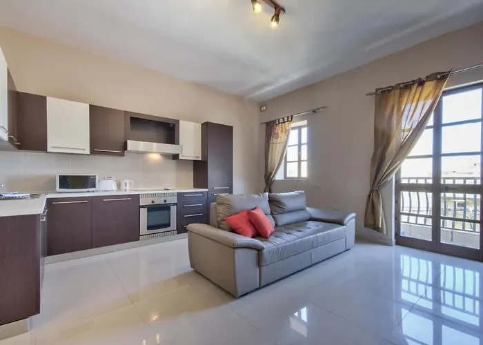 아파트 Radiant & Penthouse With Jacuzzi 슬리에마