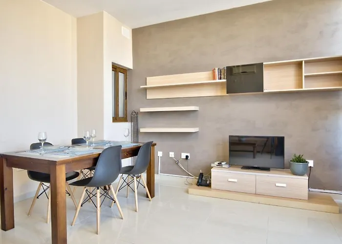 Radiant & Penthouse With Jacuzzi 슬리에마