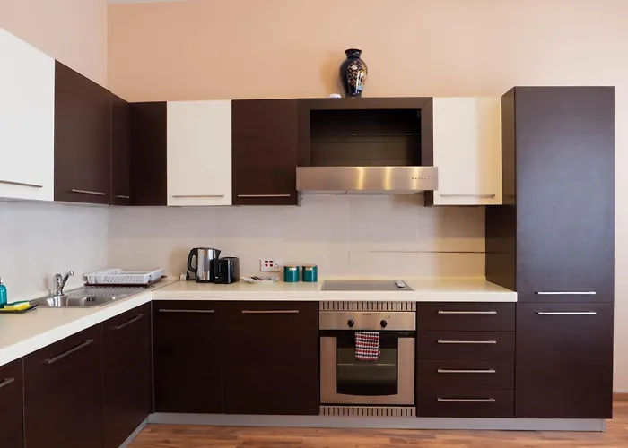 Radiant & Penthouse With Jacuzzi