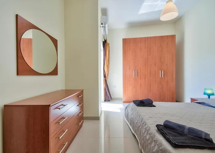 아파트 Radiant & Penthouse With Jacuzzi *