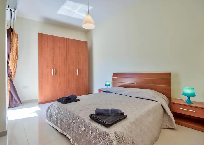 Radiant & Penthouse With Jacuzzi 아파트 슬리에마