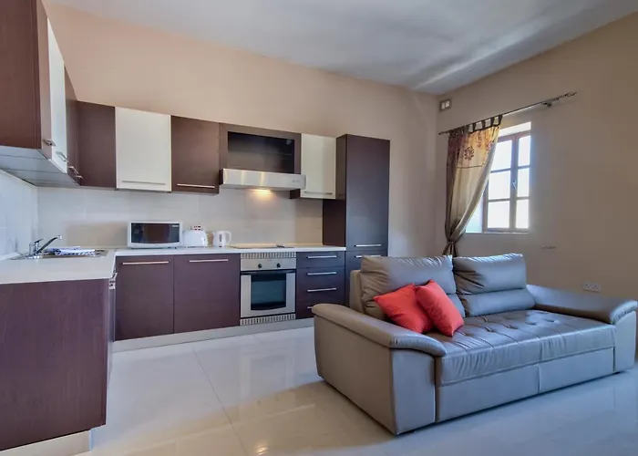 아파트 Radiant & Penthouse With Jacuzzi 슬리에마