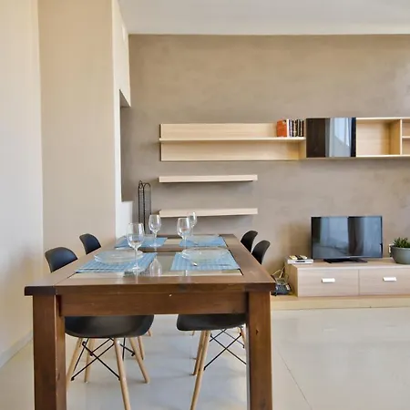 Apartment Emerald Court - Radiant & Penthouse By Shortletsmalta Sliema