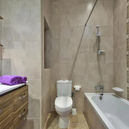 Apartment Emerald Court - Radiant & Penthouse By Shortletsmalta Sliema
