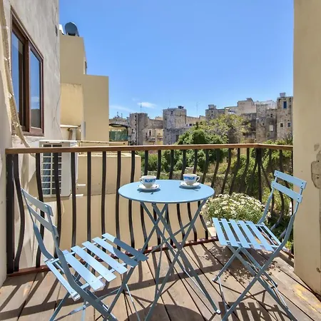 Apartmán Radiant & Penthouse With Jacuzzi Sliema