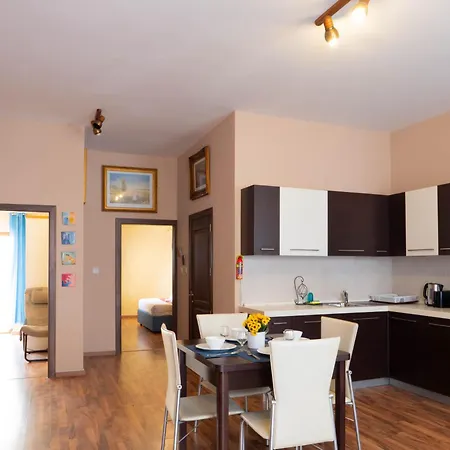 Apartmán Radiant & Penthouse With Jacuzzi *