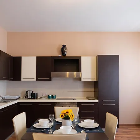 Emerald Court - Radiant & Penthouse By Shortletsmalta * Sliema